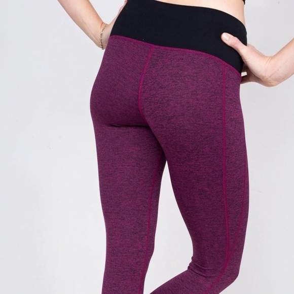 Tonic Court Crop - Picture 1 of 3